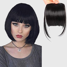 Load image into Gallery viewer, Estelle Bangs Clip in Hair Extensions Front Neat Bang Fringe One Piece 15cm Short Straight Hairpiece for Women مشبك الانفجارات في وصلات الشعر الأمامية الأنيقة بانغ هامش قطعة واحدة 15 سم قطعة شعر مستقيمة قصيرة للنساء