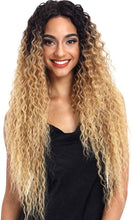 Load image into Gallery viewer, Estelle Lace Front Wigs Ombre Blonde 24'' Long Small Curly Wavy Synthetic Wigs For Women 130% Density Wigs Estelle الدانتيل الجبهة الباروكات أومبير شقراء 24 `` طويل صغير مجعد شعر مستعار اصطناعي مموج للنساء 130٪ كثافة الشعر المستعار
