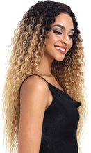 Load image into Gallery viewer, Estelle Lace Front Wigs Ombre Blonde 24'' Long Small Curly Wavy Synthetic Wigs For Women 130% Density Wigs Estelle الدانتيل الجبهة الباروكات أومبير شقراء 24 `` طويل صغير مجعد شعر مستعار اصطناعي مموج للنساء 130٪ كثافة الشعر المستعار