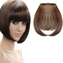 Load image into Gallery viewer, Estelle Bangs Clip in Hair Extensions Front Neat Bang Fringe One Piece 15cm Short Straight Hairpiece for Women مشبك الانفجارات في وصلات الشعر الأمامية الأنيقة بانغ هامش قطعة واحدة 15 سم قطعة شعر مستقيمة قصيرة للنساء