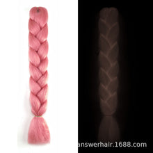 Load image into Gallery viewer, 3 Pieces Night light Synthetic Hair Extension for Braiding ,Jumbo Braids , Extension Afro Braids Crochet Twist-3 قطع من وصلات الشعر الاصطناعية الخفيفة الليلية للتضفير ، الضفائر الضخمة ، تمديد الضفائر الأفرو الكروشيه