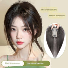 Load image into Gallery viewer, Silk Base Human Hair Topper for Women - Daily Wear Undetectable Hairpiece, Double Wefted Design for Thinning Hair &amp; Gray Coverage, Breathable High Crown Volume &amp; Natural Look-غطاء رأس من شعر الإنسان بقاعدة حريرية للنساء
