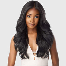 Load image into Gallery viewer, Estelle Swiss lace Wig HD Lace Keep Them Guessing What Lace Hairline Illusion Lace Wig Estelle دانتيل سويسري باروكة دانتيل عالية الدقة دانتيل يبقيهم يخمنون ما دانتيل وهم شعري دانتيل شعر مستعار
